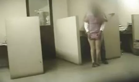 سارة جاي سكس قرايب مترجم يرضي أكثر من واحد الديك