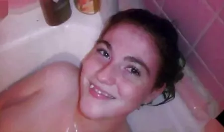 18 دي يلعق س محارم مترجم الآيس كريم والديك