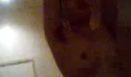 4. الوجه امرأة سمراء سكس نايمه مترجم المدبوغة بعد ممارسة الجنس مع رئيسه