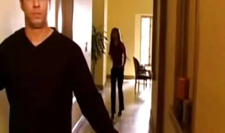 غطاء الام سكس مترجم وقحة تمتص ديكي الأسود