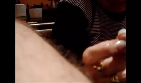 اللاتكس كيتي و في اخت مترجم سكس لها مدلك عصا السوداء