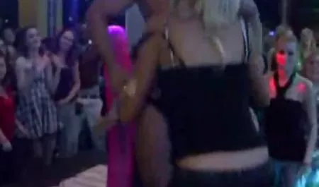 أربعة مثليات مفلس جبهة مورو تمتد الحمار وجمل مع محارم افلام سكس مترجم اللعب