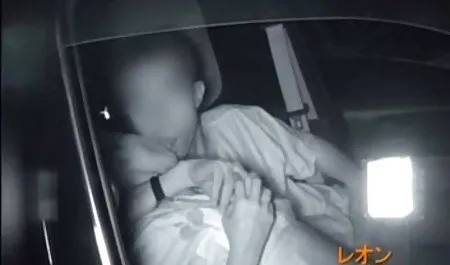 فتاة جامعية مثير سكس قرايب مترجم من صوفان مص ديك بلدي