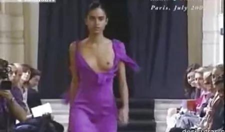 يحصل القبض على أمي خطوة فرنك بلجيكي تمتص سكس محارم امهات مترجم ديك