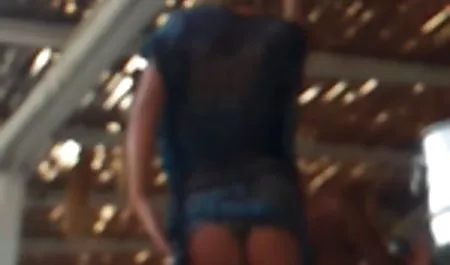 - تشيكيتا في دور xnxx مترجم عربي محارم اللقب في الفضاء لها هو المكان