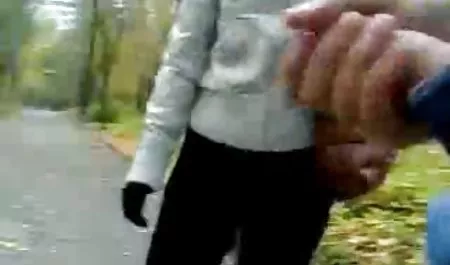 - سكس اختصاب امهات مترجم 420 وظيفة اليد في العمل أثناء الغداء