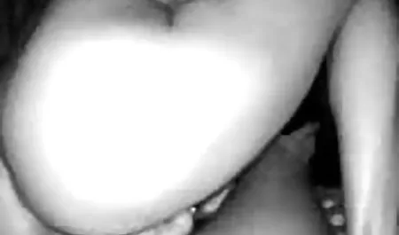 أنين مثل سكس محارم مترجم في المطبخ العاهرة.