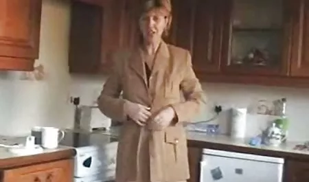 مارس الجنس طالب شاب ونائب الرئيس في سكس محارم عربي مترجم الحمار