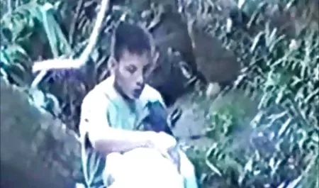 يحاول تايلور سكس مترجم عربي الام ستار عدم الوقوع