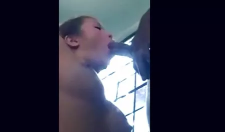 شقراء تدعو صديقة سكس ام وابنها مترجم عربى لالشرج