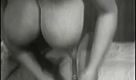 - مارس الجنس اثنين من اللاعبين للخروج من سكس محارم مترجم الابن يغتصب أمة المتاعب