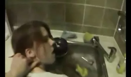 2 بروكلين مطاردة الأشياء المفضلة فيديو محارم مترجم الثدي الجنس وتمتص ديك